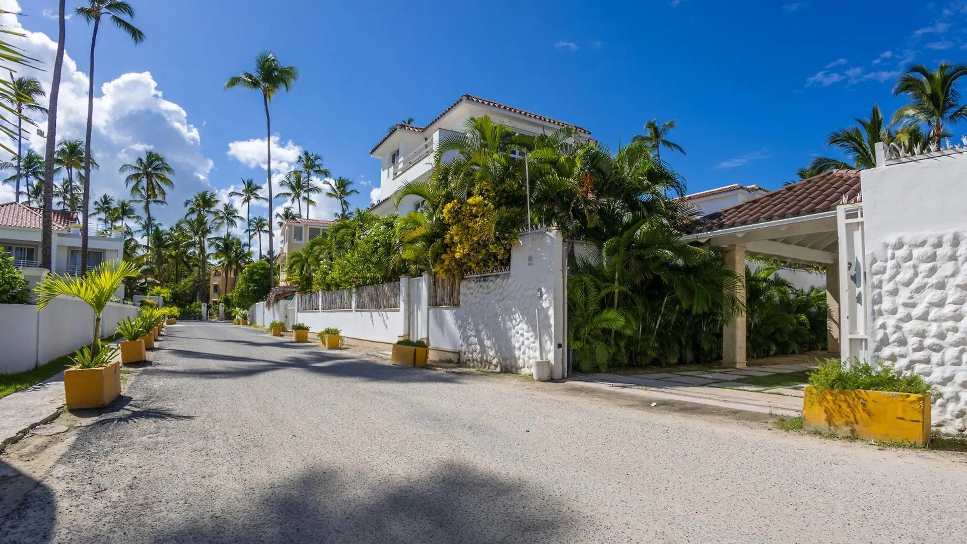 Huge 8-Bedroom Beach Villa With Private Pool - Los Corales Villas Punta Cana República Dominicana